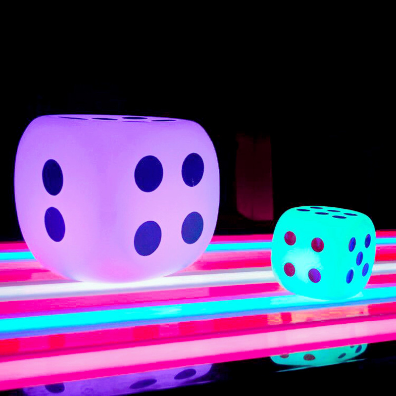 厂家直销酷擎led发光骰子 ktv酒吧防水可坐人遥控变色led发光骰子