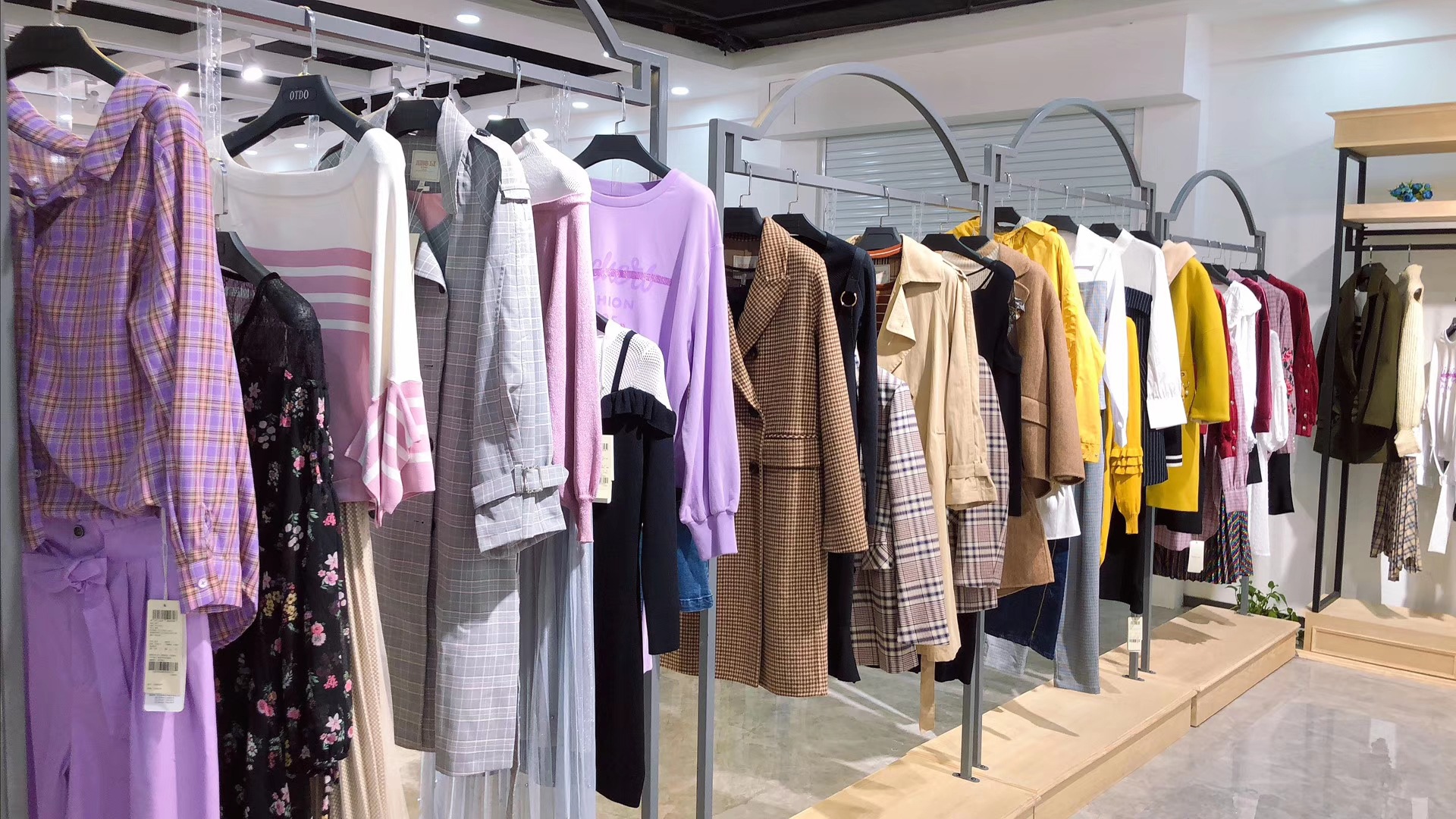 miss li19秋品牌女装专柜正品尾货女装 品牌折扣女装直播女装