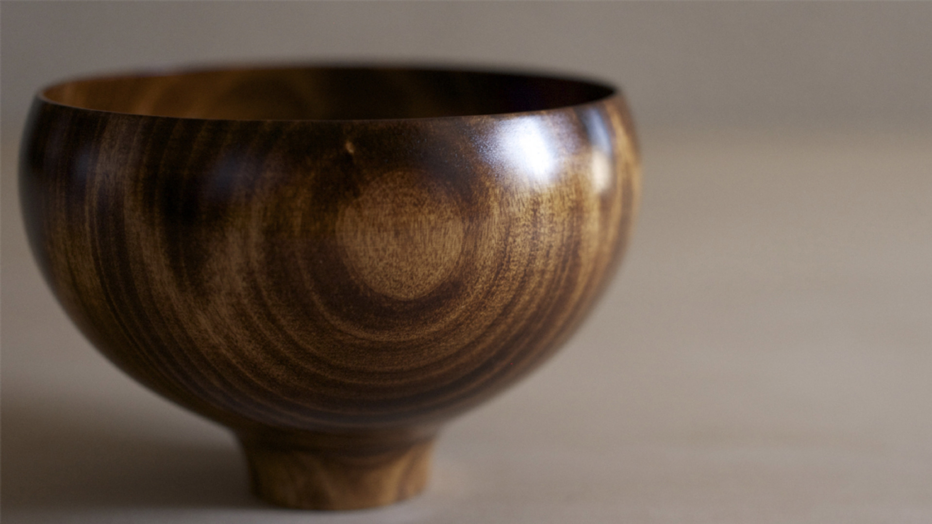 日本木器作家 用心的作品 传递手作实木器皿の温度 作品少而珍贵