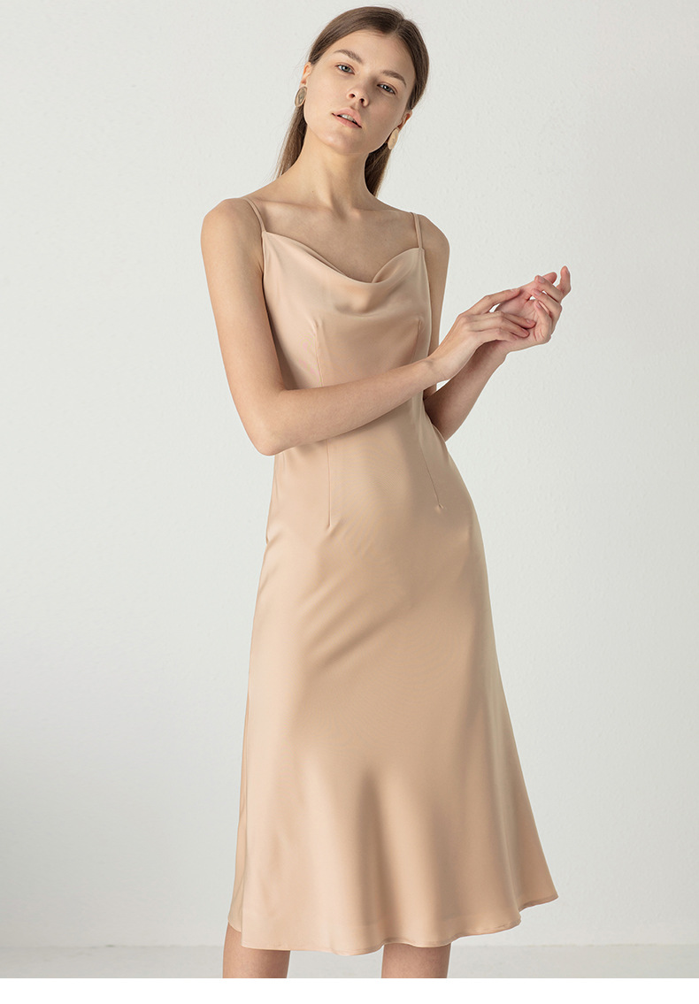 2019秋季新款女 日常款唯美显瘦香槟色吊带长款裙高腰连衣裙65482