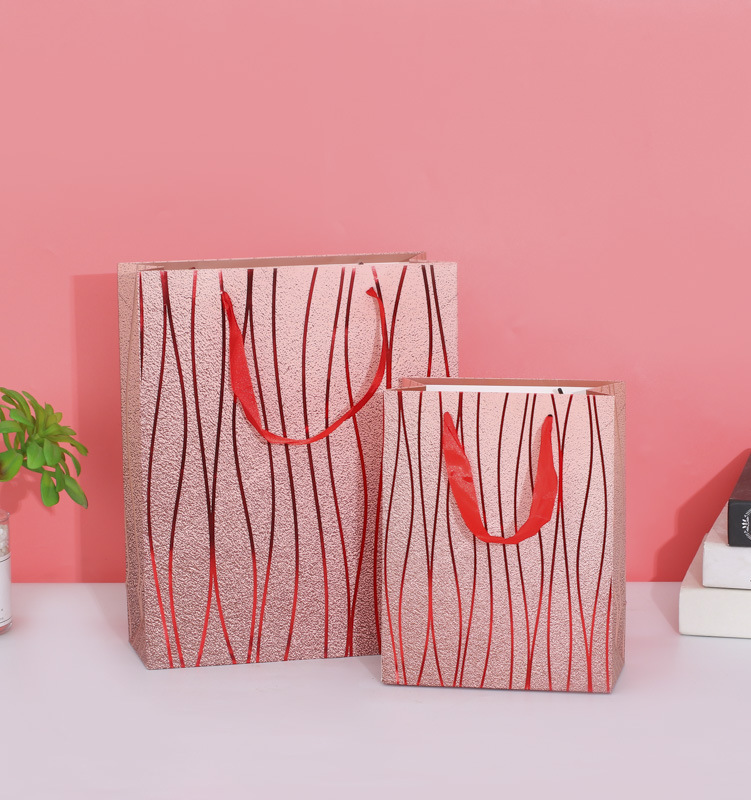 Striped Bronzing Gift Bag White Cardboard Quality Shopping Bag Cosmetics Handbag Custom Paper Bag Printed Logo Spot