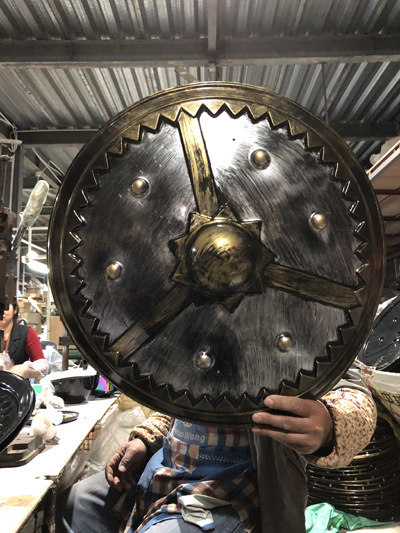 罗马帝国仿真盾牌玩具盾牌青铜色影视动漫玩具 罗马武士仿古盾牌