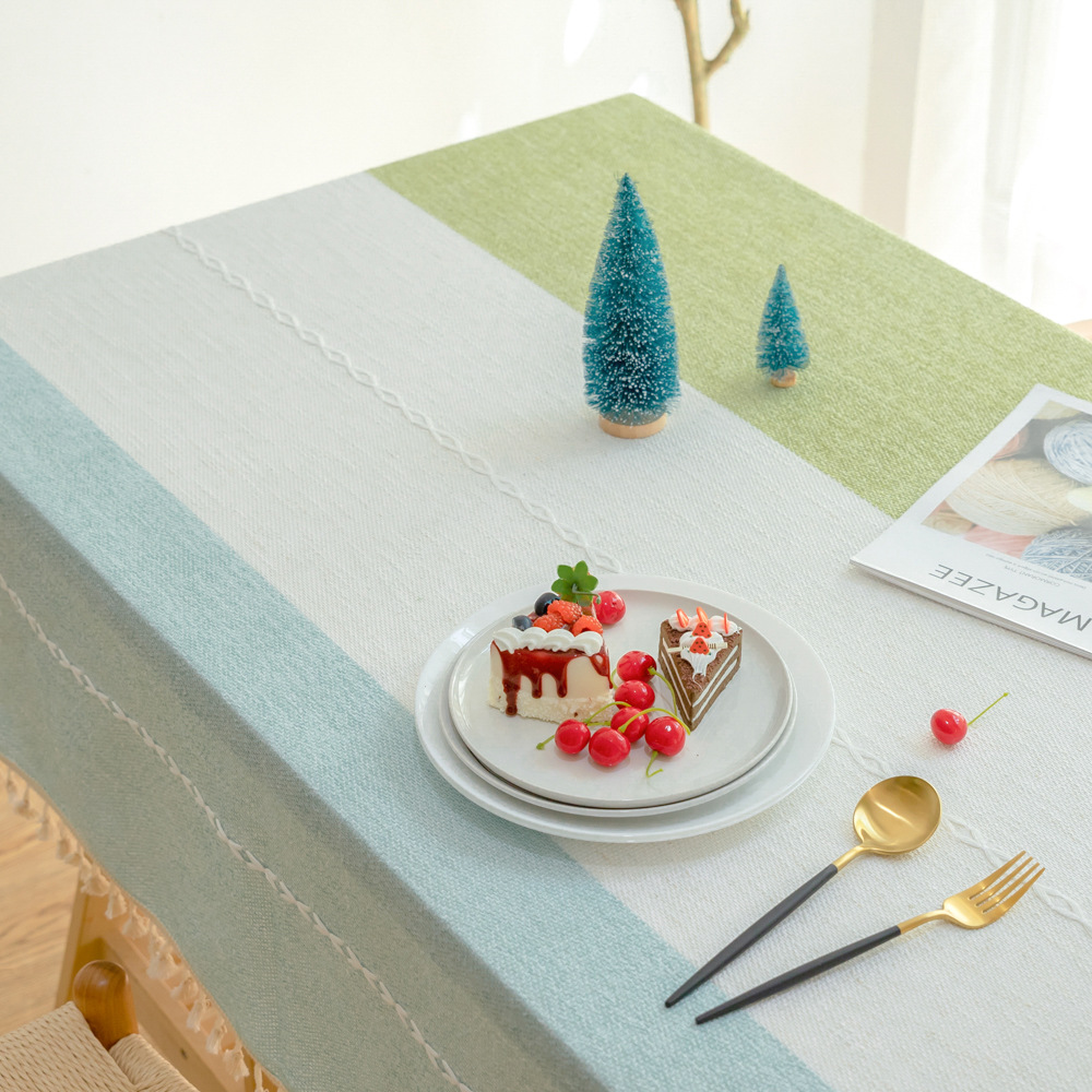 创意撞色条纹新款小清新棉麻桌布外贸直销经典绣花流苏家用茶几布