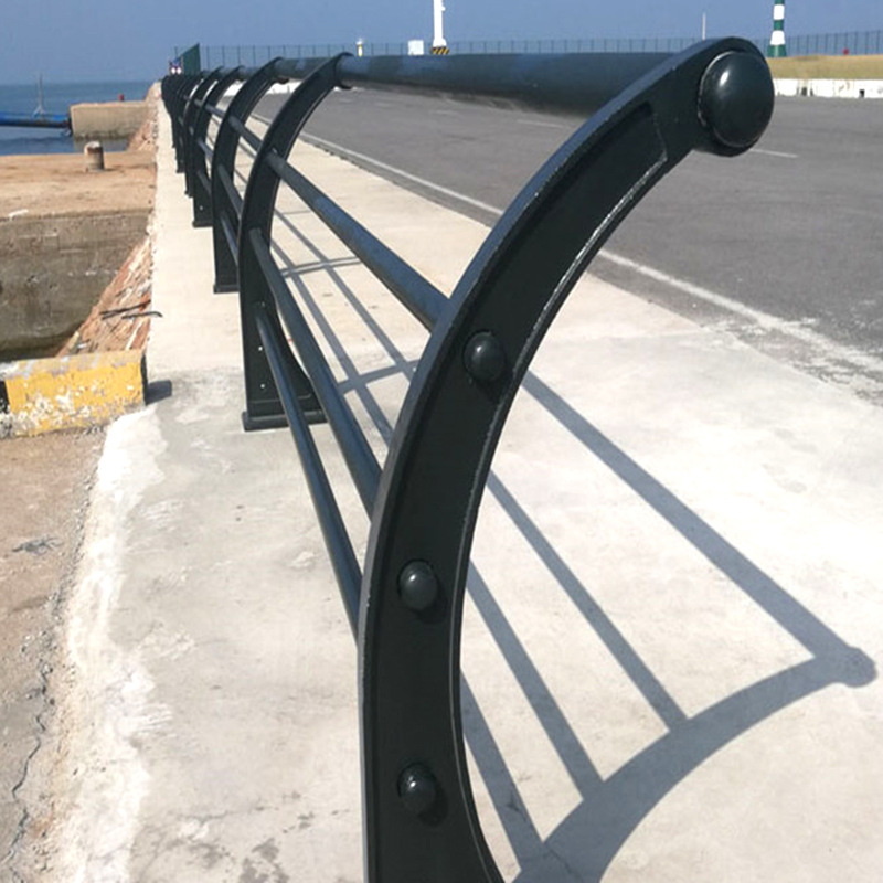 定制批发桥梁隔离防撞护栏 市政道路防撞护栏 高速匝道防撞栏杆