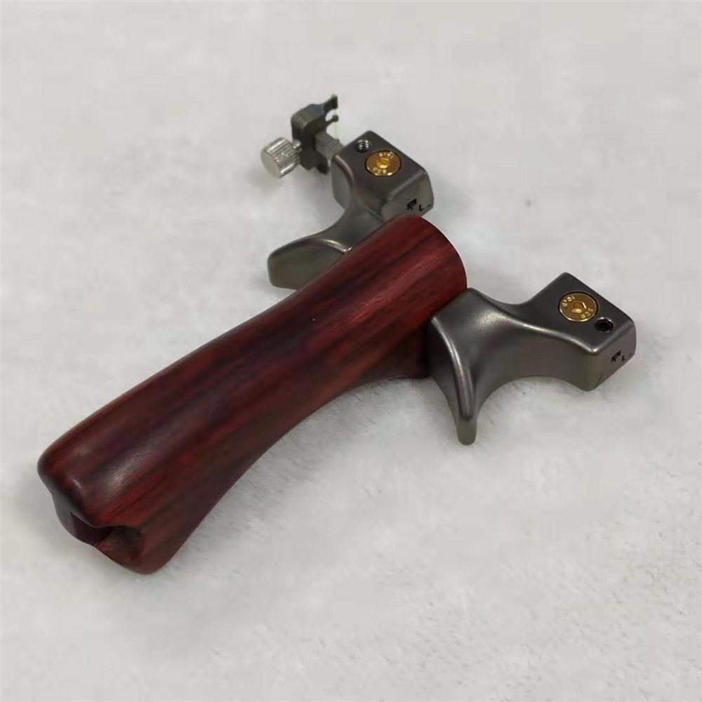 钛合金传奇弹弓 快压免绑蓝20弹弓 犀牛角紫檀手柄传奇弹弓2020