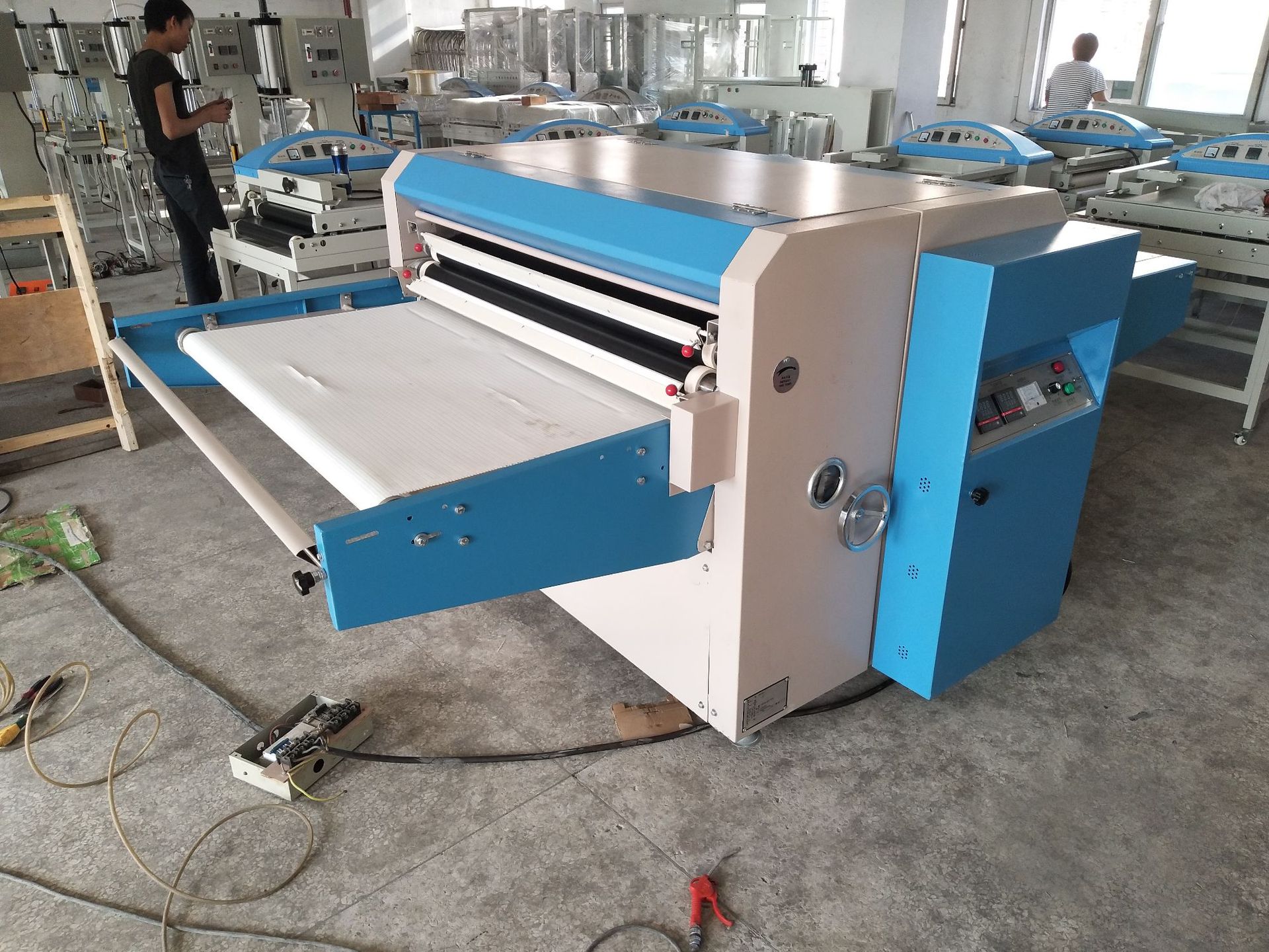 900压衬机自动输送带连续式粘衬机 防偏粘合机烫金机烫花机