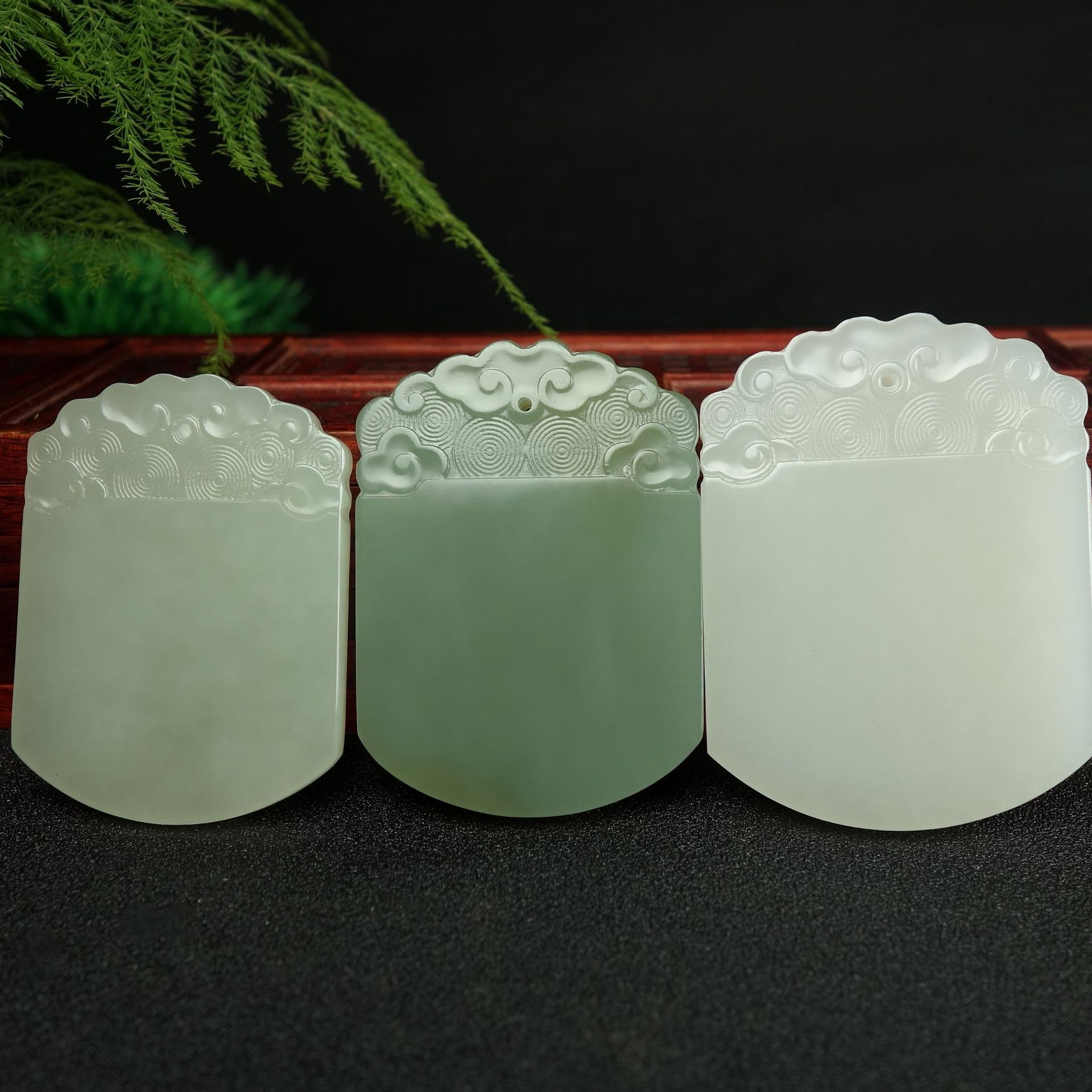 和田玉平安方形无事牌吊坠羊脂玉男士玉牌玉坠女项链玉器玉佩挂件