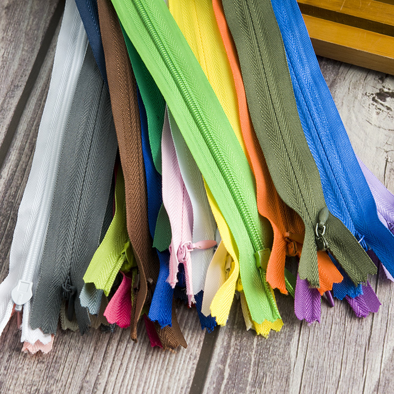 3号隐形拉链布边闭尾尼龙拉链家纺抱枕辅料拉链彩色拉链现货批发