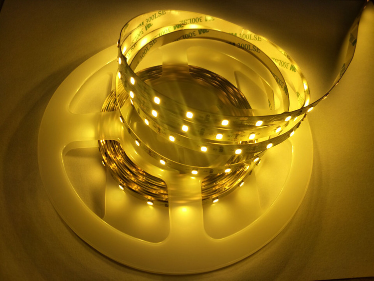 软灯带 低压2835 60灯金黄光高亮 家居装饰亮化阶梯灯条 热销爆款