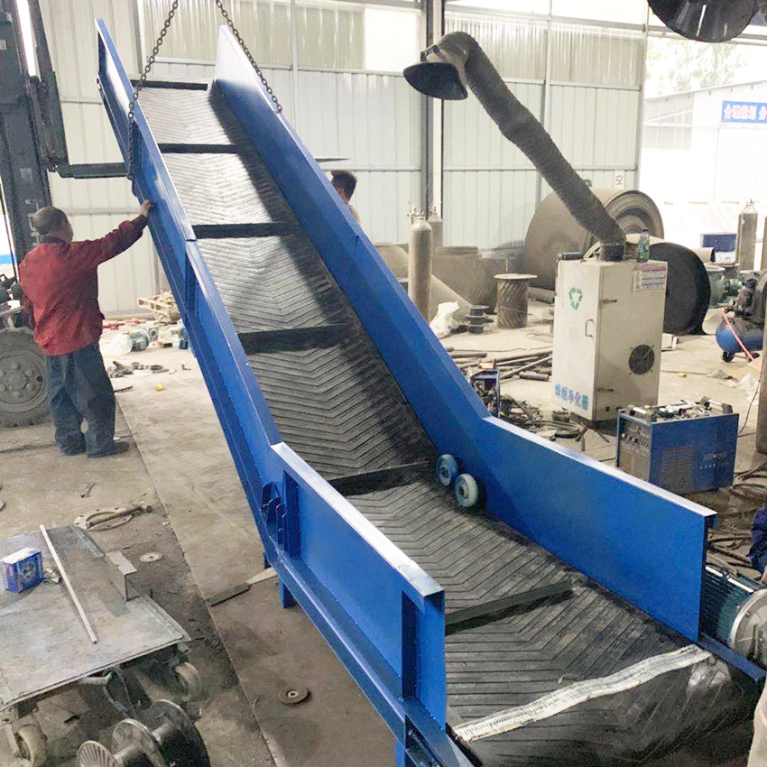 楼梯皮带输送机smpdj600带式输送机pvc水平式输送带