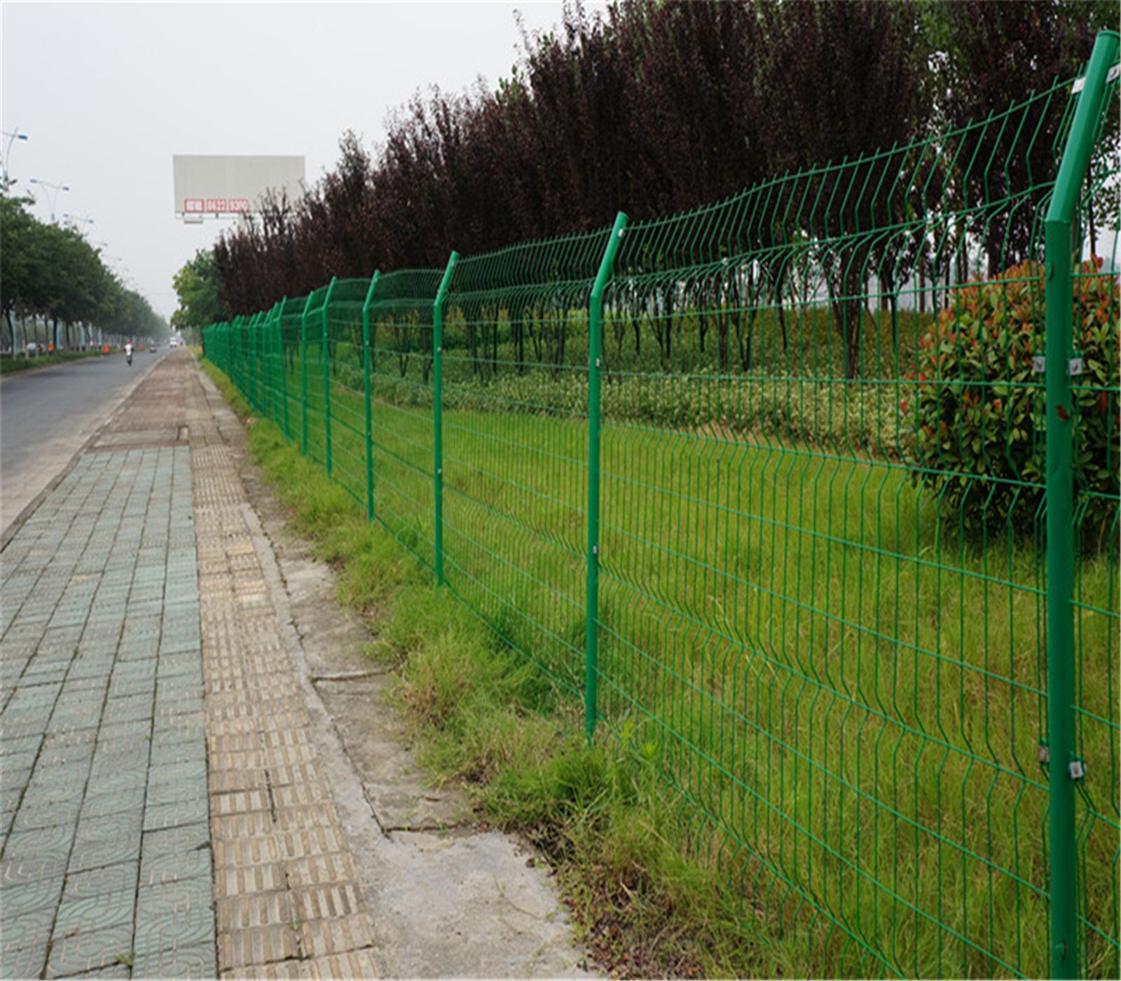 公路护栏网双边护栏框网护栏铁丝网护栏厂区围网隔离护栏