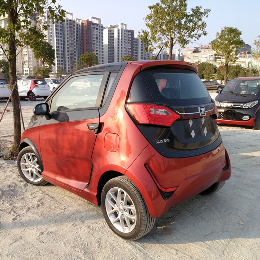 众泰e200pro代步车新能源全封闭3门2座电动四轮车上班接送孩子