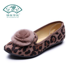 老北京布鞋女鞋平底单鞋时尚豆豆鞋舒适工作鞋豹纹毛球尖头妈妈鞋