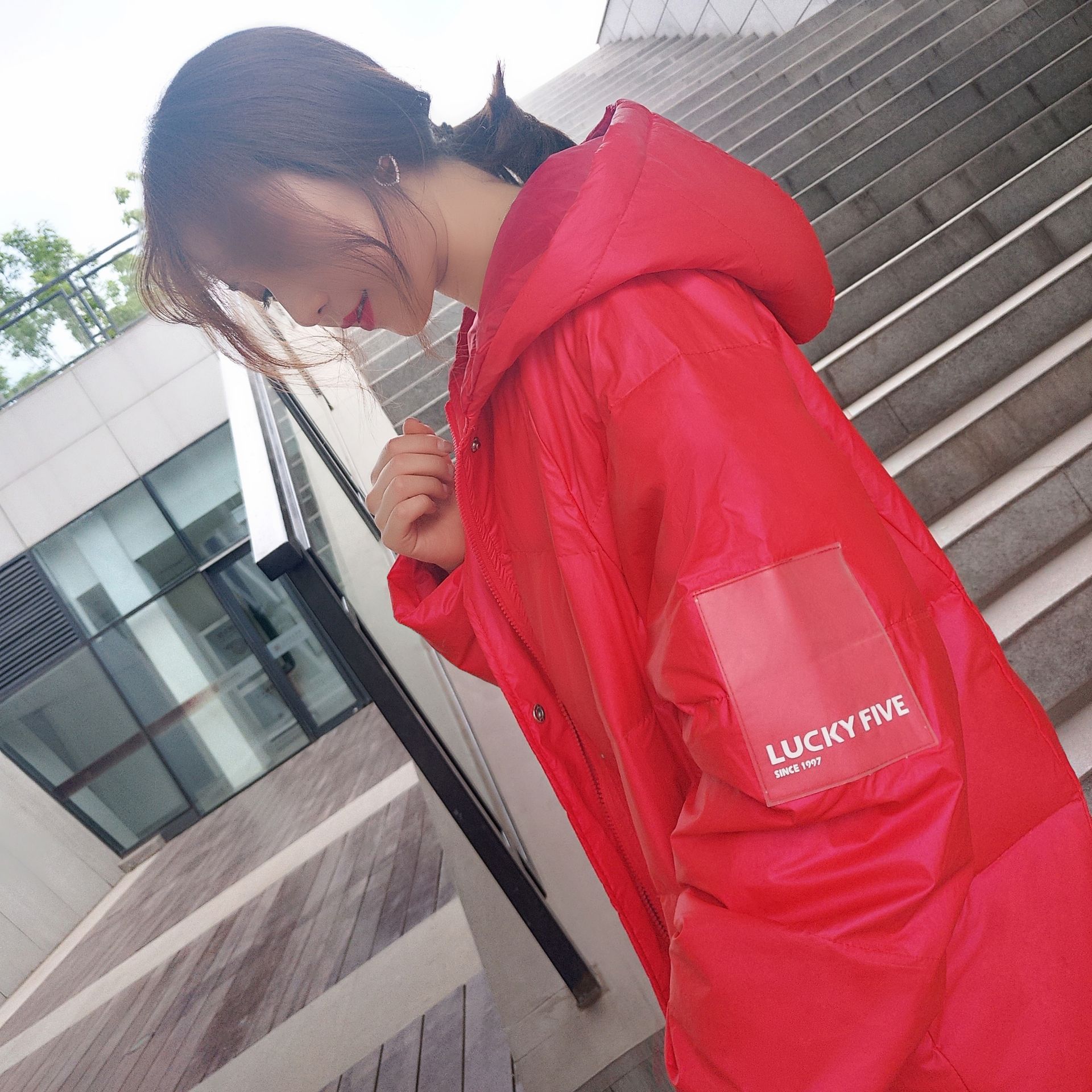 现货2019冬季羽绒服女中长新款加厚白鸭绒韩版贴标lucky five亮面