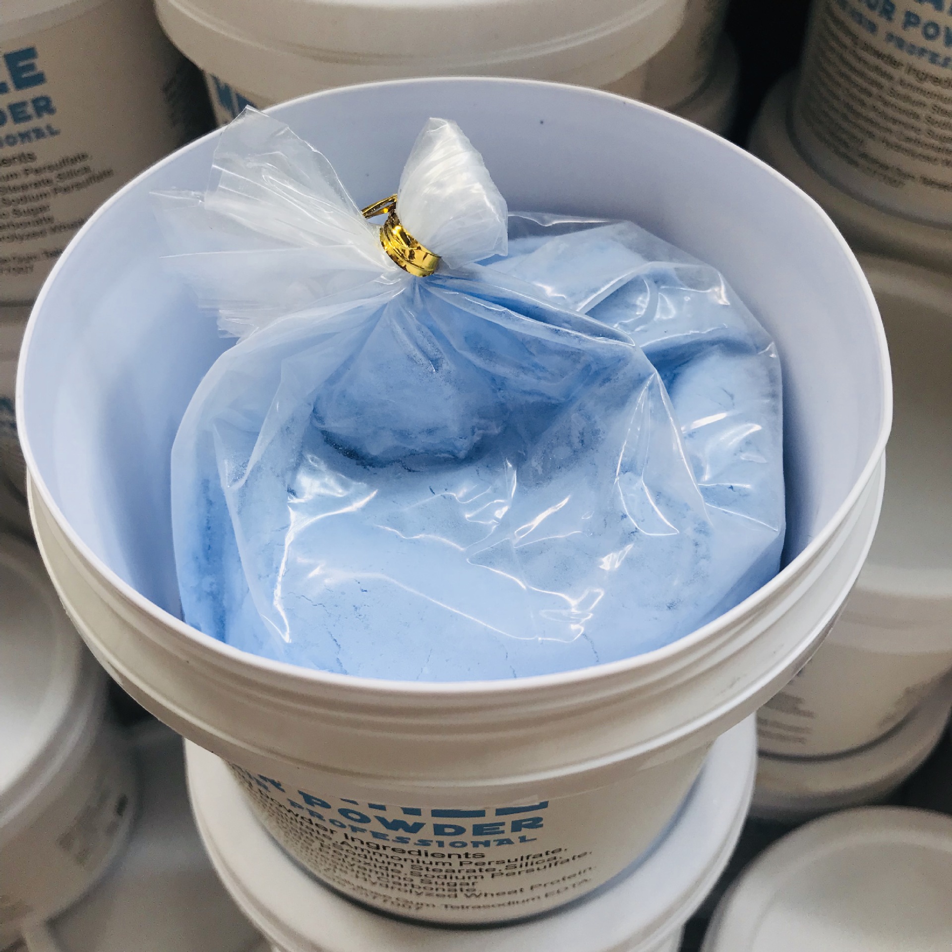 魅岚泽薄荷蓝漂粉 健康无尘漂粉 低温质感褪色粉不伤发毛白剂500g