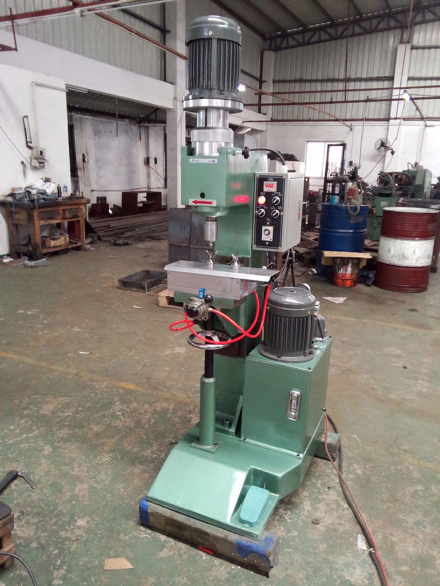 油压式旋铆机 液压旋铆机 液压铆钉机