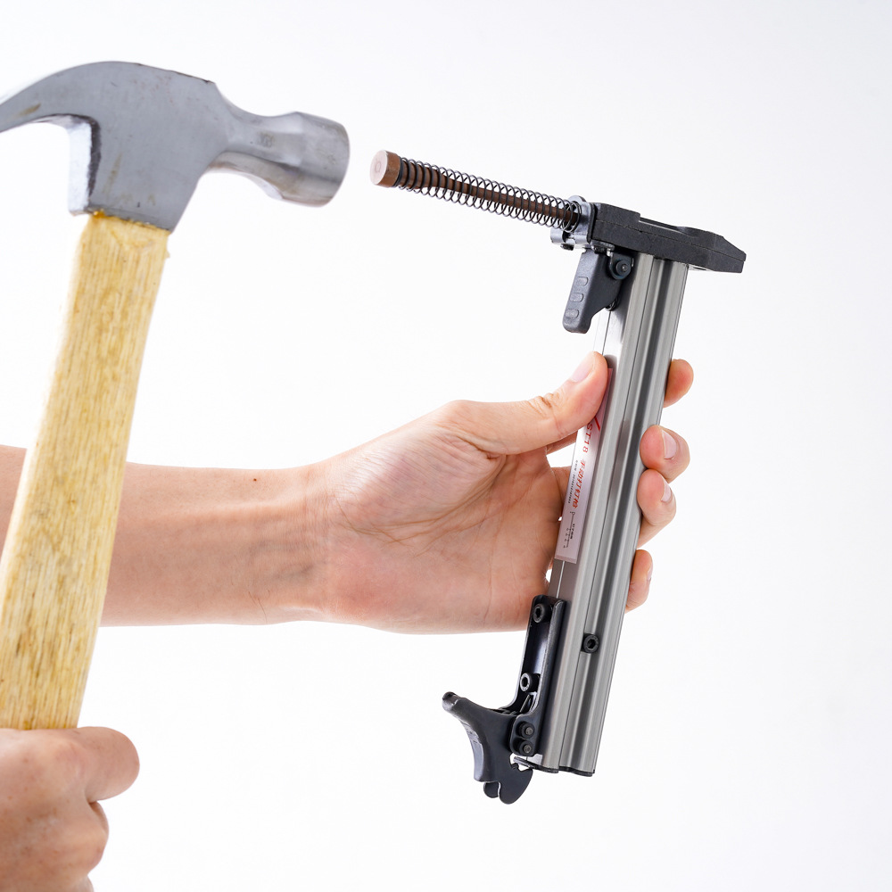 手动打钉枪st18钢钉抢直钉水泥射钉枪装线槽打钉器专用电工利器