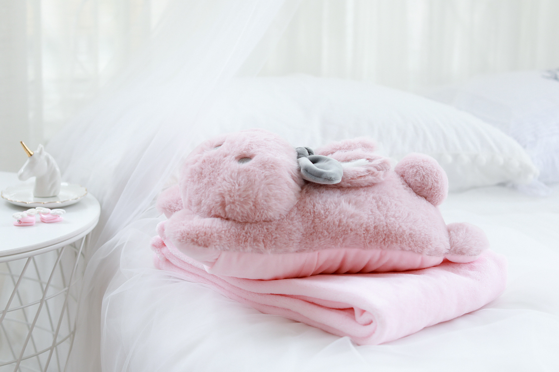 仿兔毛趴趴兔午睡枕 小抱枕暖手捂三合一空调毯盖毯组合