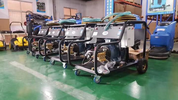 除锈高压清洗机 工业 移动式 冷水除锈高压冲洗机 喷砂清洗机工业
