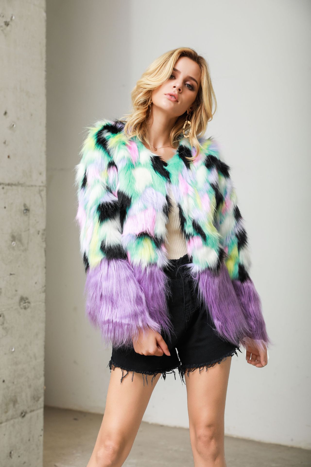 跨境新款仿皮草双色毛拼接毛绒毛毛外套仿狐狸毛皮草仿皮草加厚款