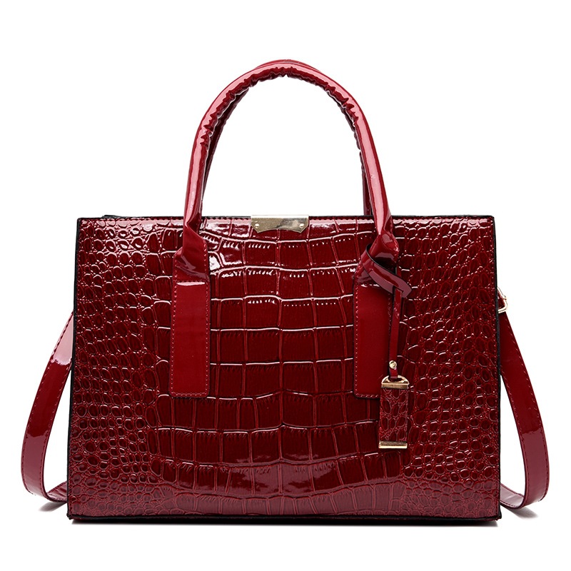 Wholesale 2019 New Bag European and American Fashion Crocodile Embossed Handbag Large Capacity Shoulder Bag Crossbody Bag