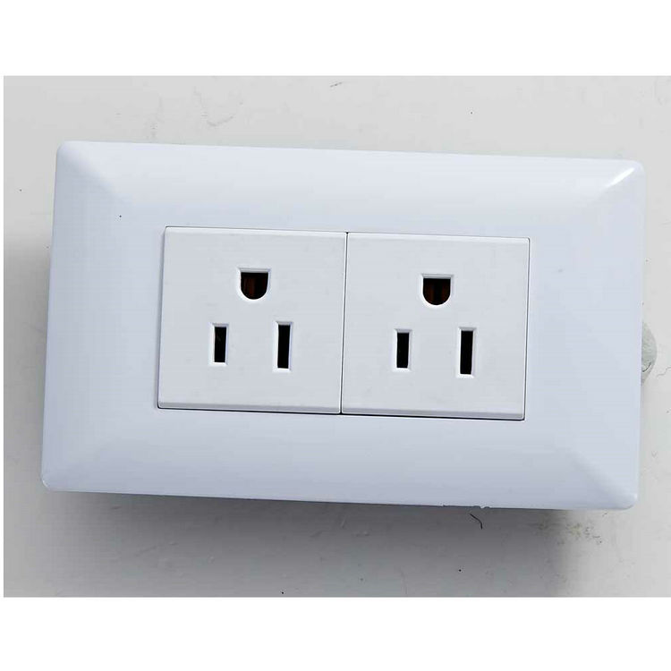温州厂家直销外贸出口国际电工双联三孔墙壁插座白色美式插座