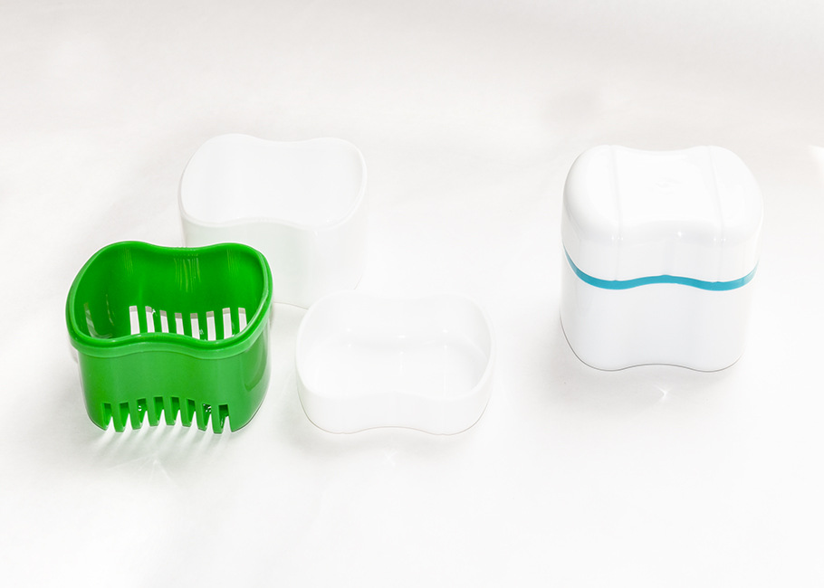 义齿储存盒 假牙盒 牙套盒 欧式牙盒 带网牙盒 保持器盒