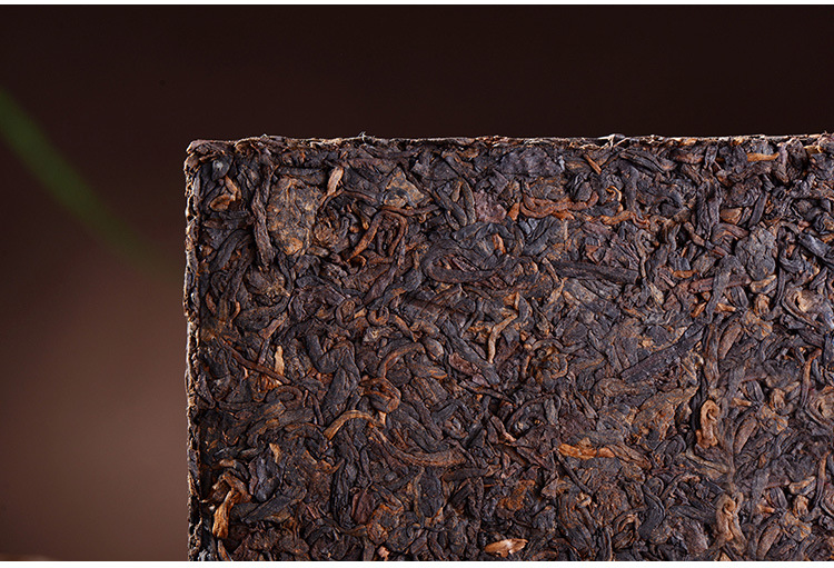 云南普洱茶熟茶砖茶 250克半斤2002年易武古树陈香老茶砖批发包邮