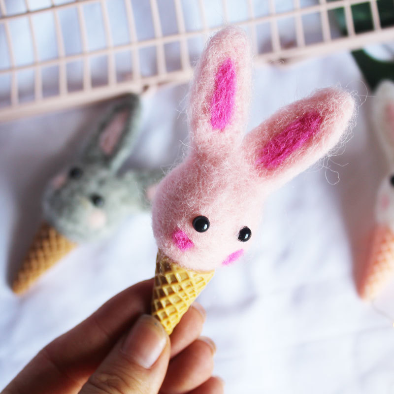 非常可爱的一款羊毛毡戳戳乐兔子   三个颜色,冰淇淋造型   适合做