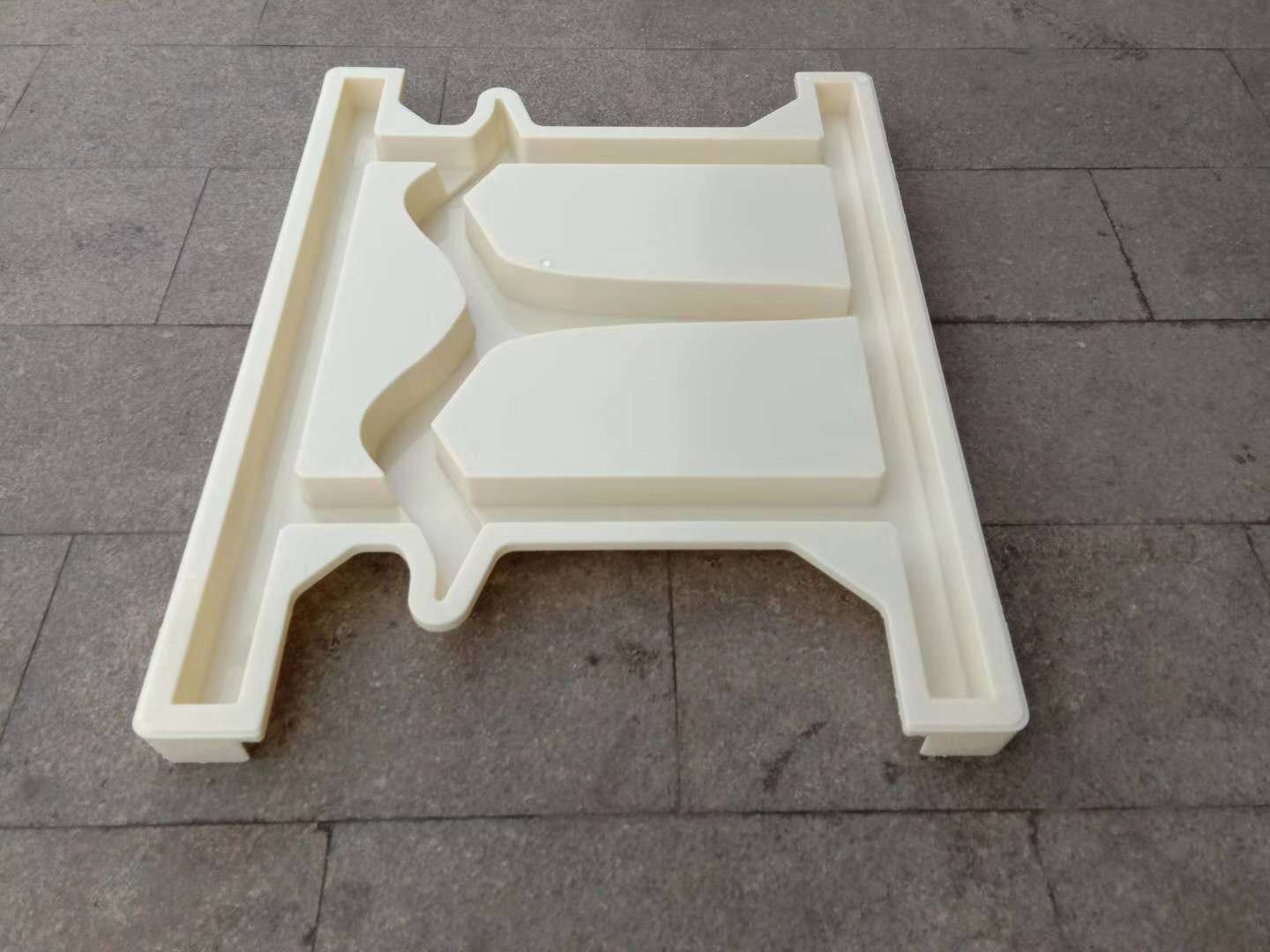 江苏防护栏模板苏州防护栅栏模具通用立柱模具生产防护栏的模板厂