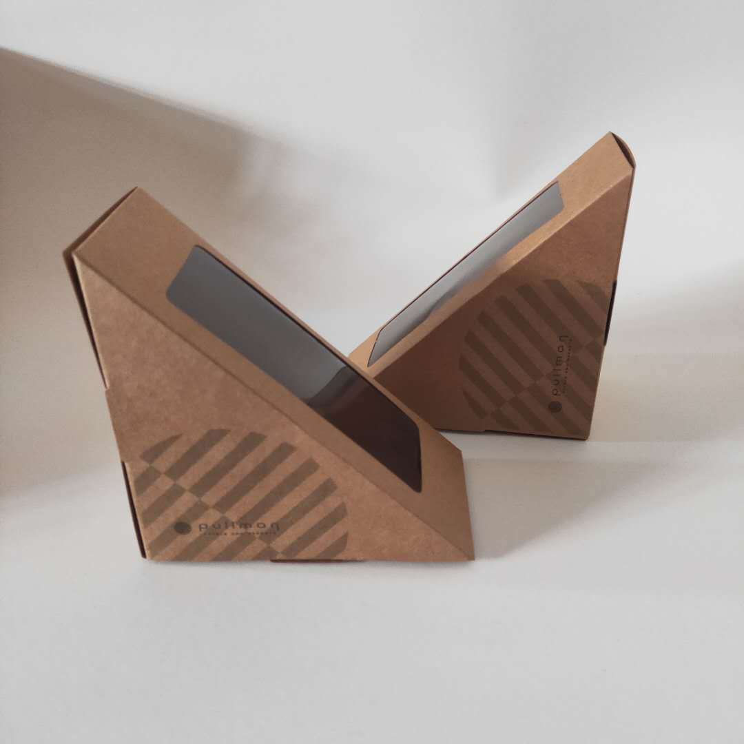 加厚牛皮纸三明治开窗 三角形包装盒定制覆膜工艺西点盒现货批发