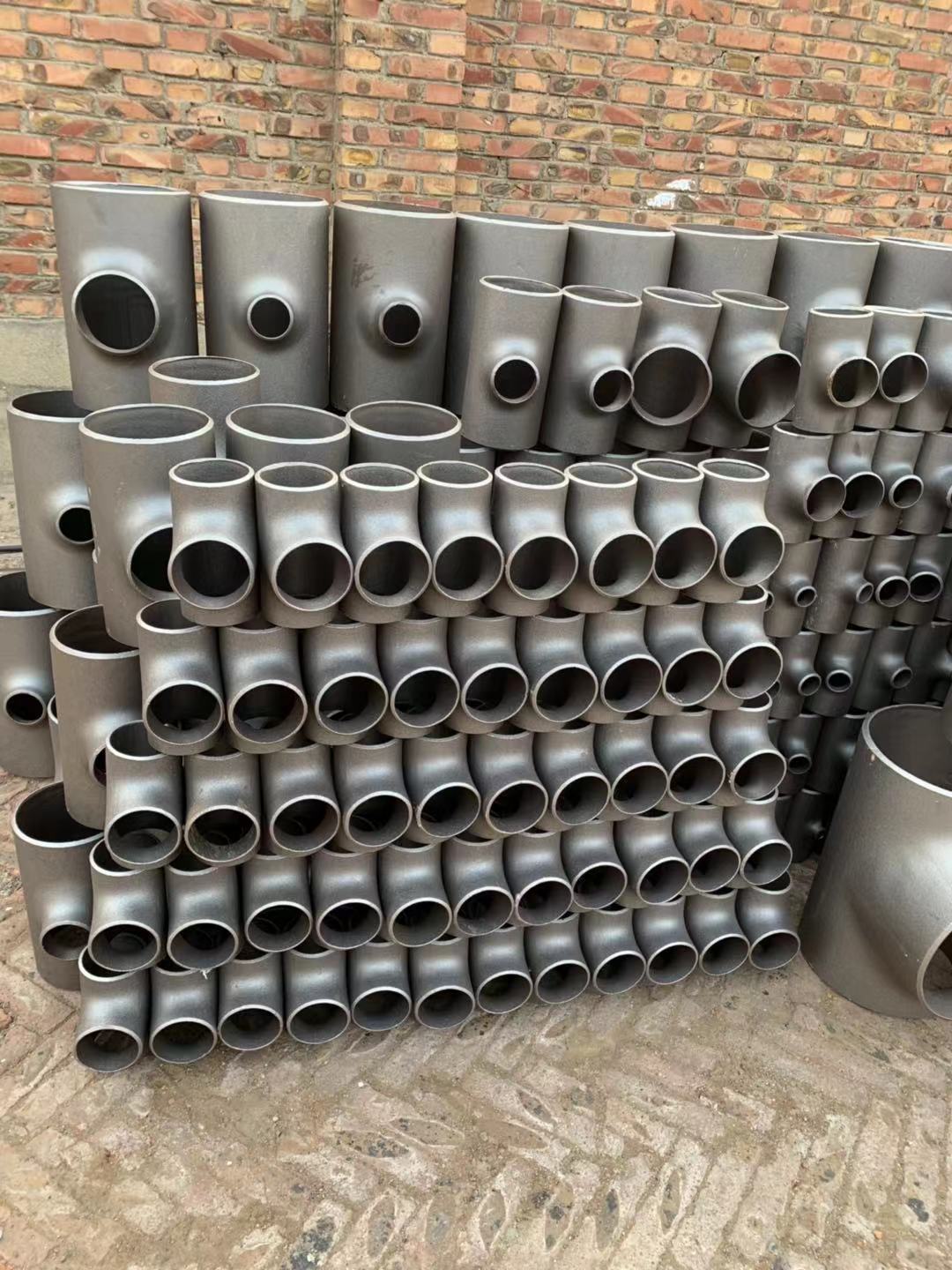 厂家生产管线钢等径异径三通直缝 高压厚壁 合金三通