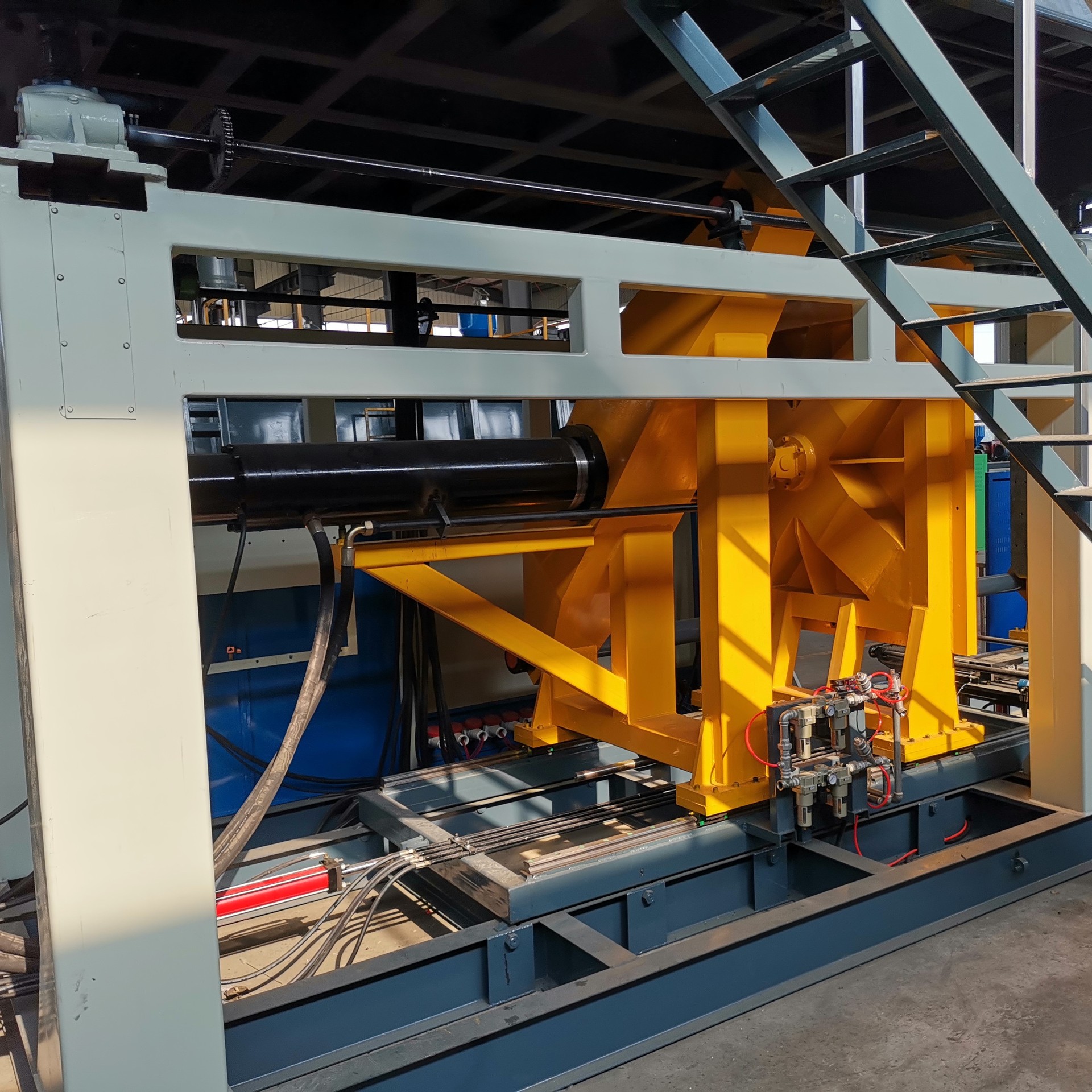 塑料化污瓮制造机械 鲁宏全自动中空吹塑机厂家直供可定制尺寸