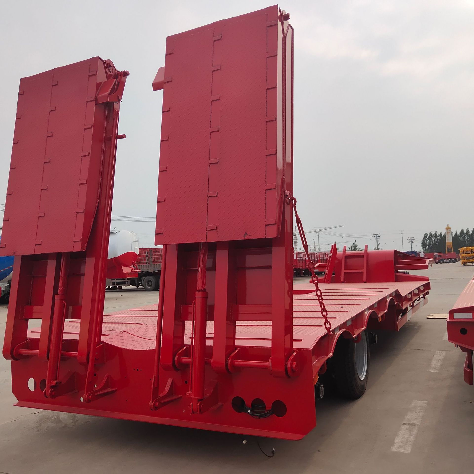 长度可选三线六轴半挂车 全挂半挂出口 全新挂车价格侧翻半挂车