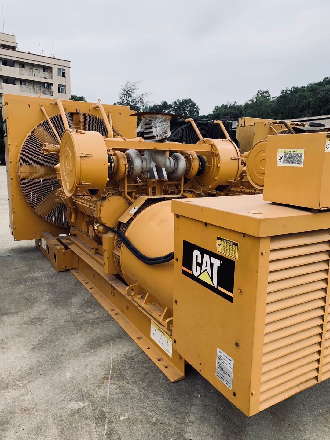 供应美国卡特cat3512二手柴油发电机组1020kw发电机租售