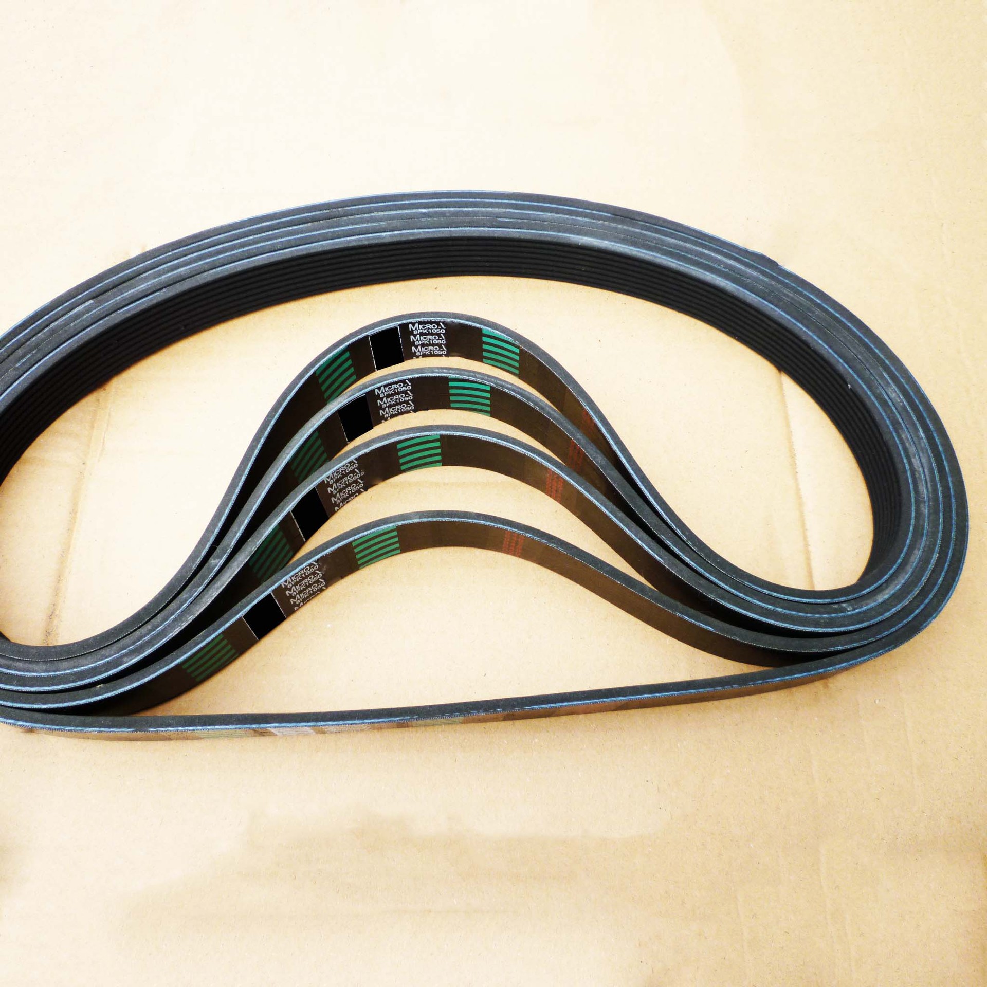 厂家批发汽车风扇带 6pk1875空调,发电机等各种皮带,质保两年