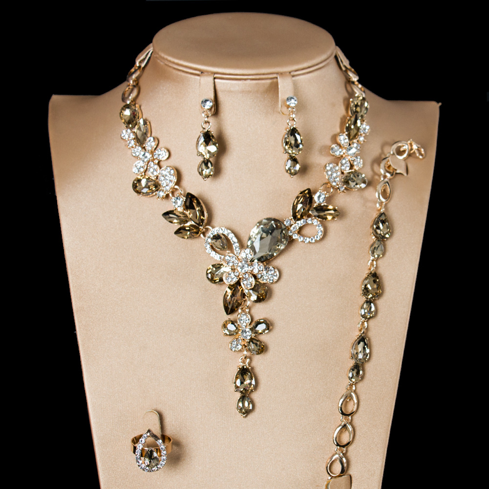 兰府玻璃水晶合金四件套项链耳环手链戒指夸张饰品套装厂家