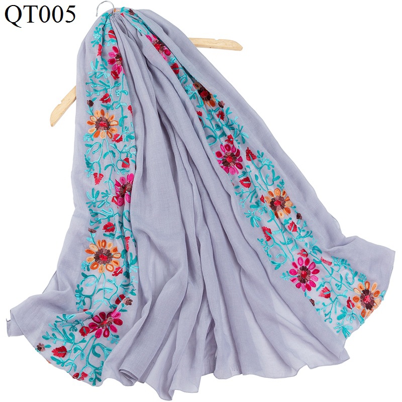 Retro Ethnic Style Embroidered Scarf Autumn and Winter Warm Cotton and Linen Shawl Travel Vacation Windproof Scarf Shawl for Women