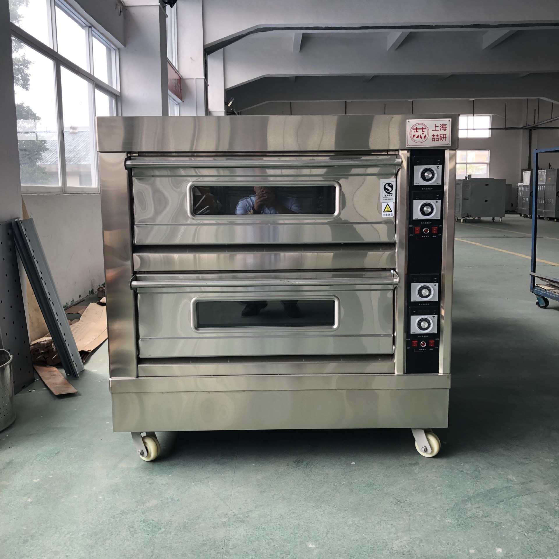喆研二层四盘商用烤炉 每层上下温度分开控制 西饼屋披萨烤箱