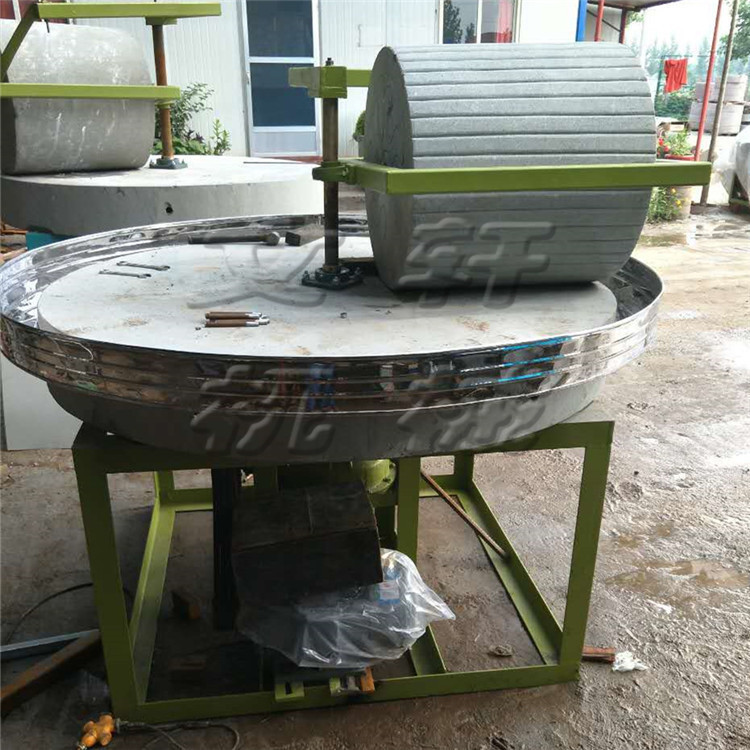 辣椒韭菜花杂粮碾压电动石碾 石家庄电动石碾子直销粮食加工设备