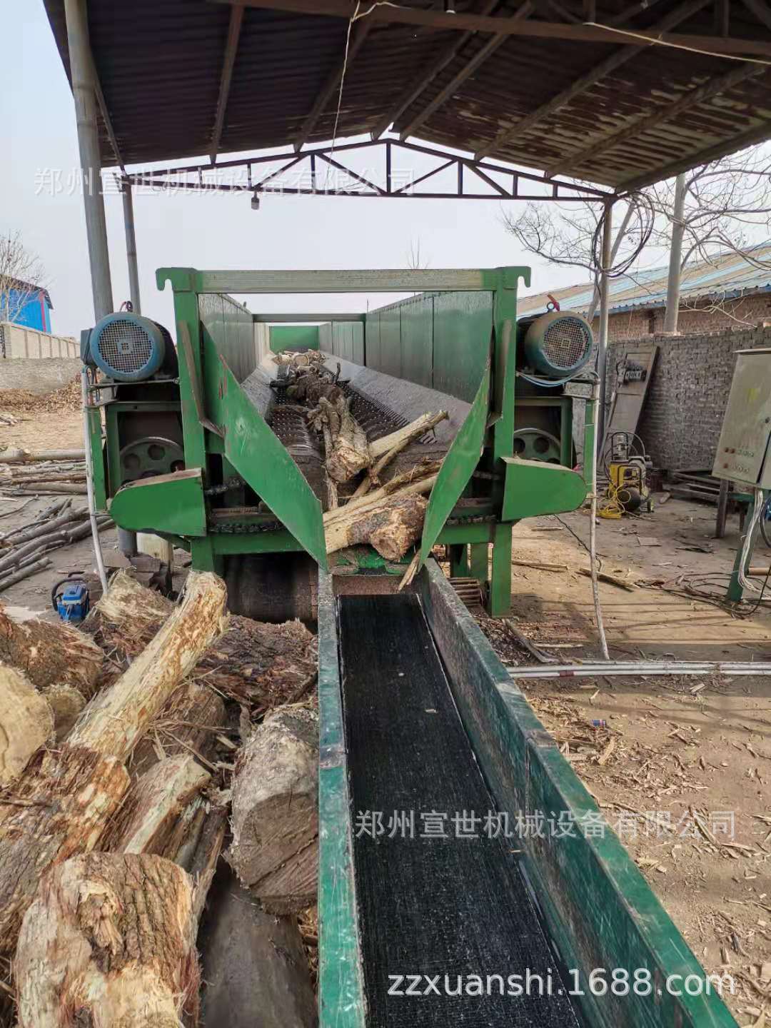 林木加工木材剥皮机大型木材扒皮机双辊木材去皮机