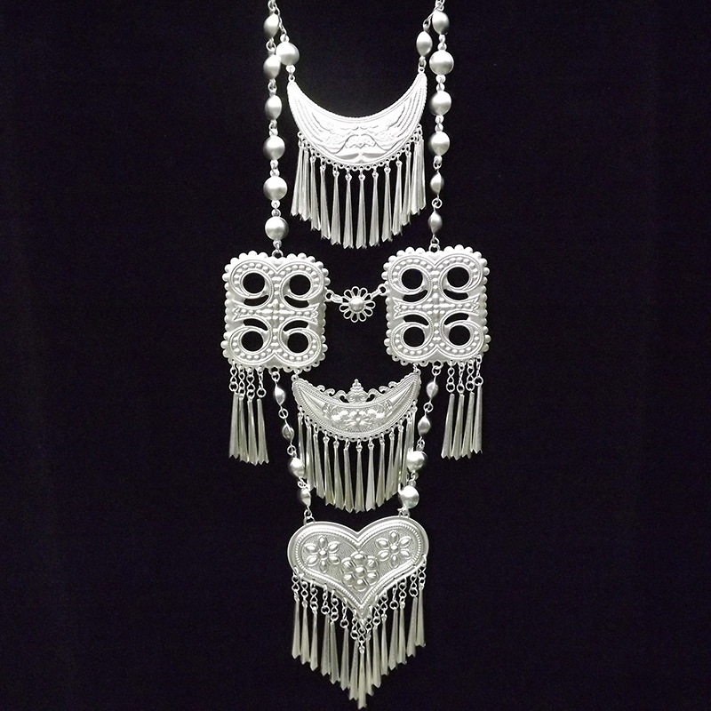 兰蝶彝族服装配饰长款彝族风项链 仿银彝族胸牌 表演节日庆典饰品