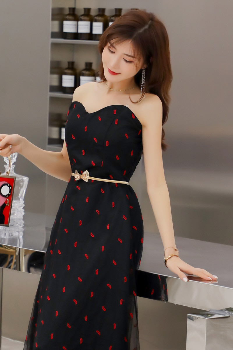 时尚红唇印象抹胸露肩网纱显瘦加大码长款晚礼服裙(送腰带)/6603