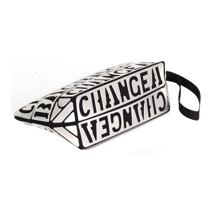 ms3282 亮皮pu化妆包 饺子型洗漱收纳包 压花字母文具袋24x12x8cm