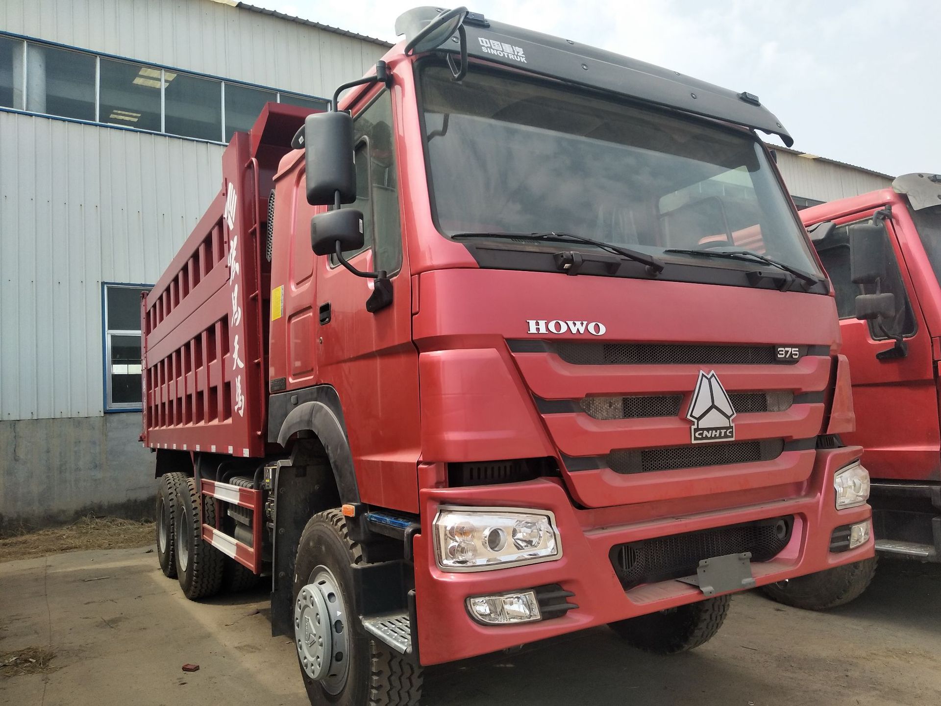 出售库存15年豪沃后八轮自卸车 5.8米 二手前四后八自卸车 渣土车