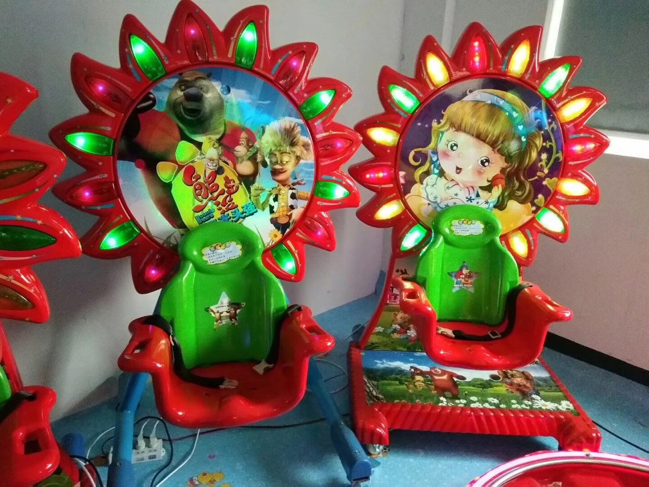 超市门口儿童电动投币摩天轮摇摇车kt摩天轮摇摆机商用扫码摇摇机