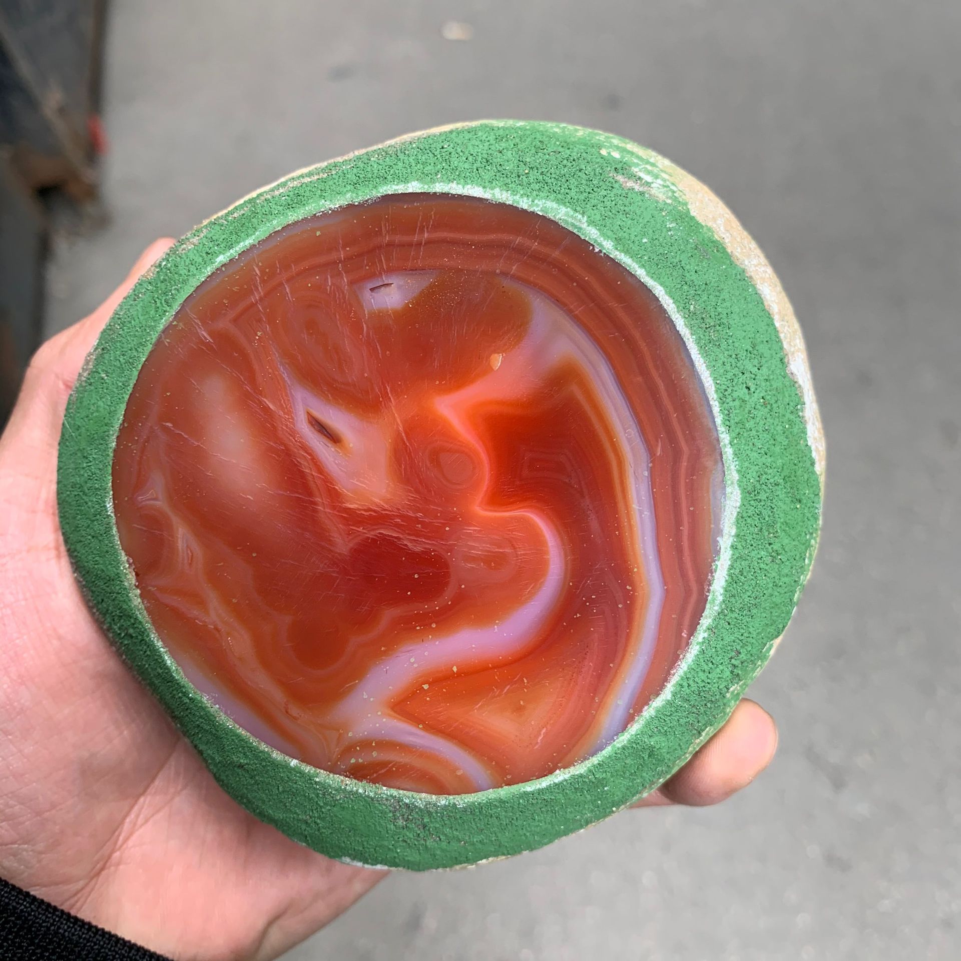 水胆玛瑙原石手把件 地摊热卖玛瑙水胆小摆件 玉石工艺品批发