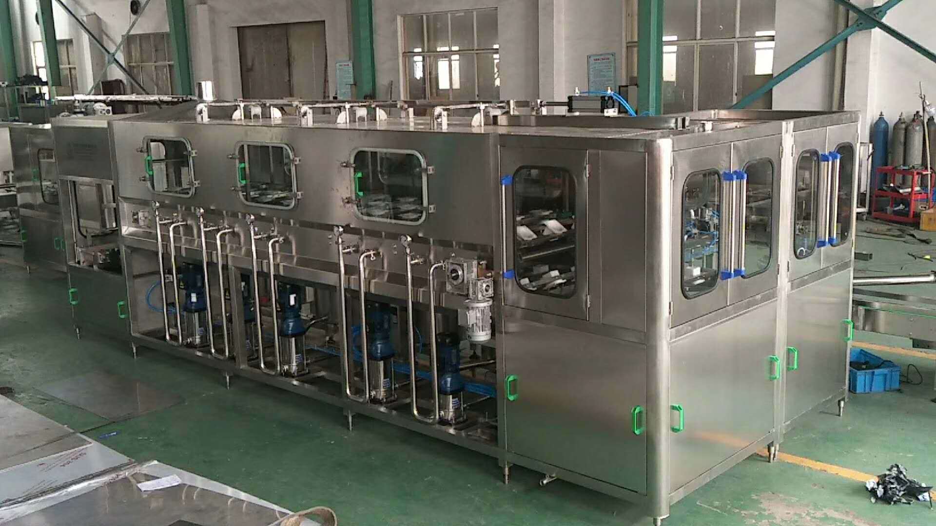 厂家定制全自动桶装水灌装机 5加仑桶装水灌装设备 桶装水生产线
