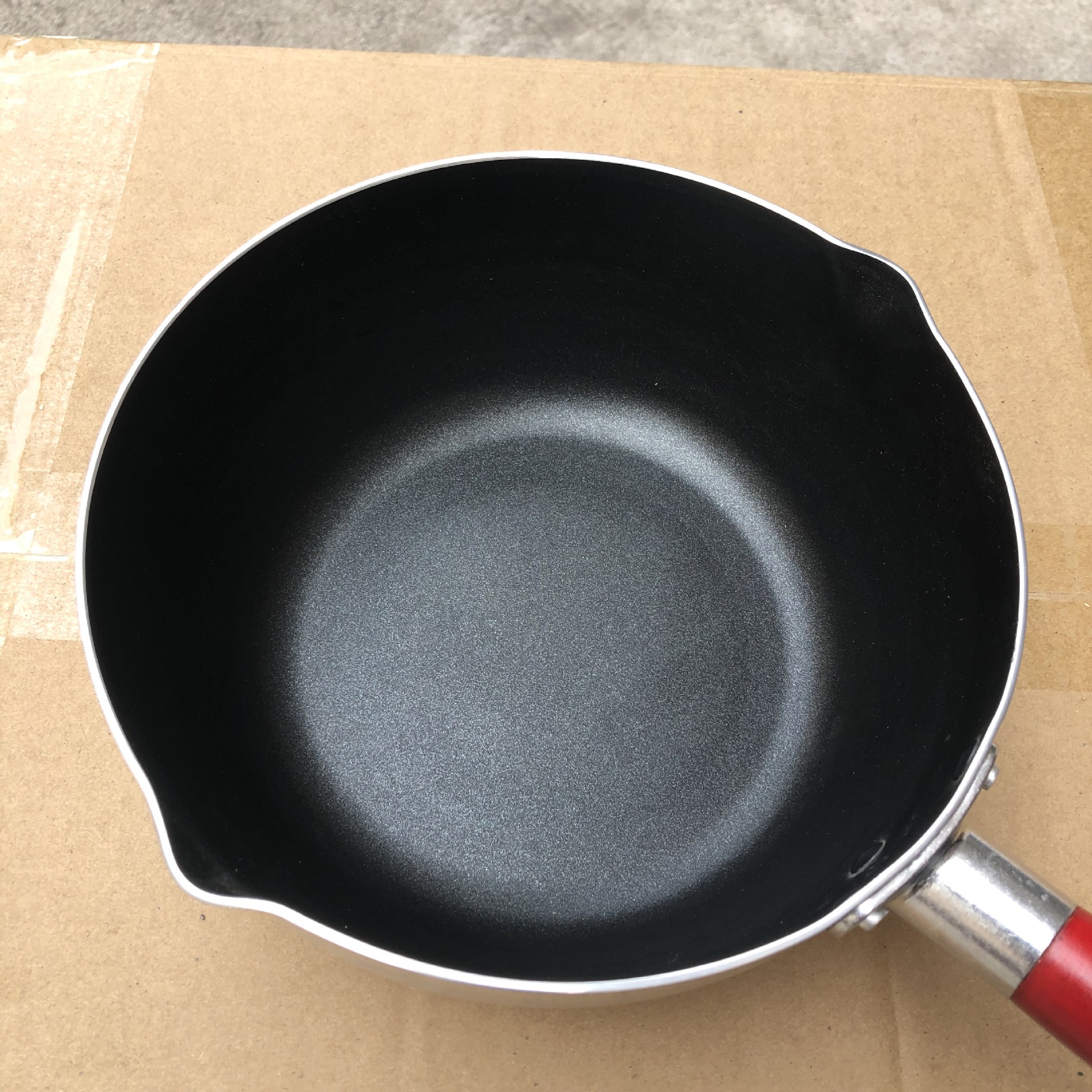 厂家直销 加厚雪平锅 单柄奶锅 汤锅 铝汁锅 煮面锅