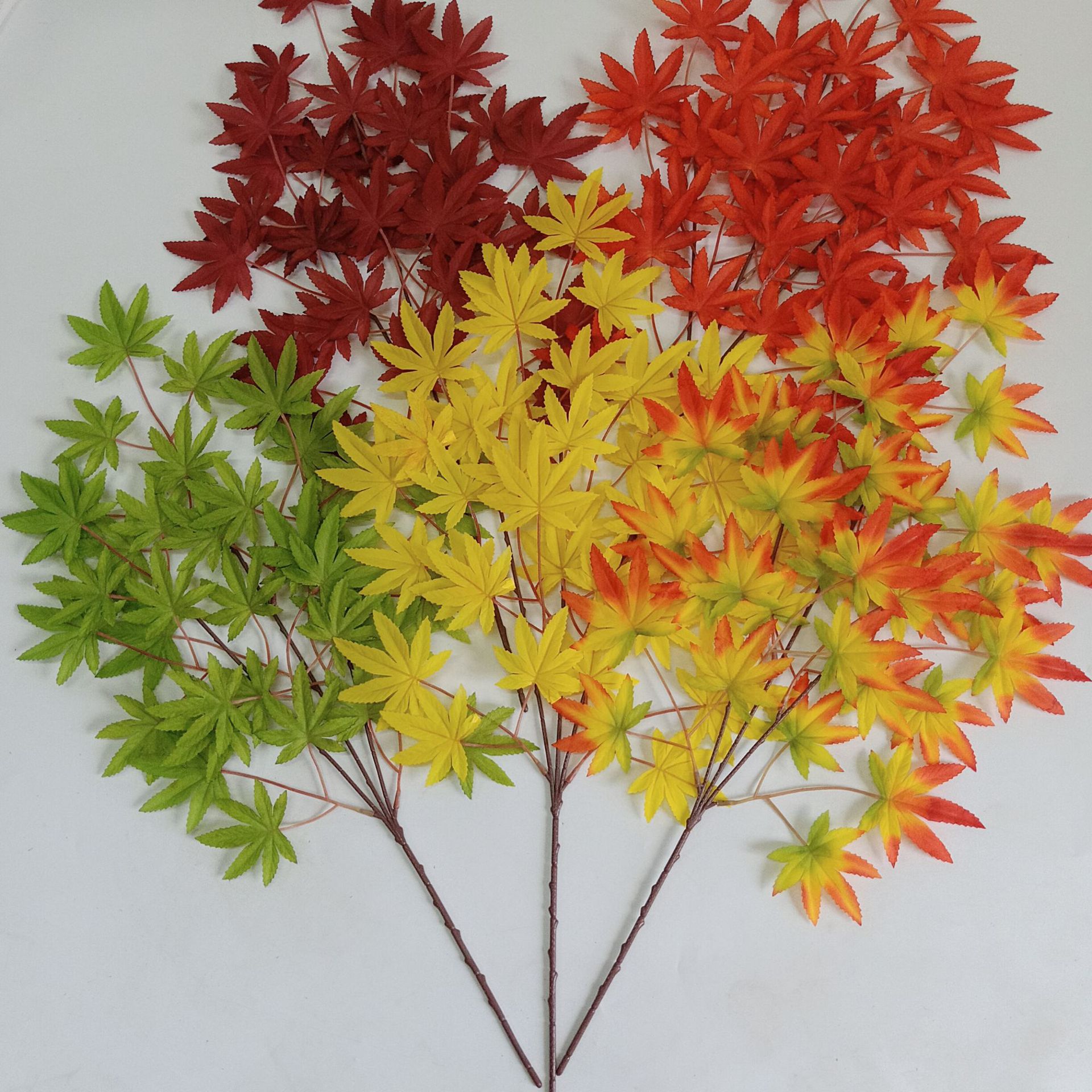 婚庆装饰仿真枫叶枝 影楼布景秋色仿真枫树叶 客厅摆件装饰枫叶